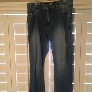 RVCA Men’s Jeans with Quiksilver leather belt